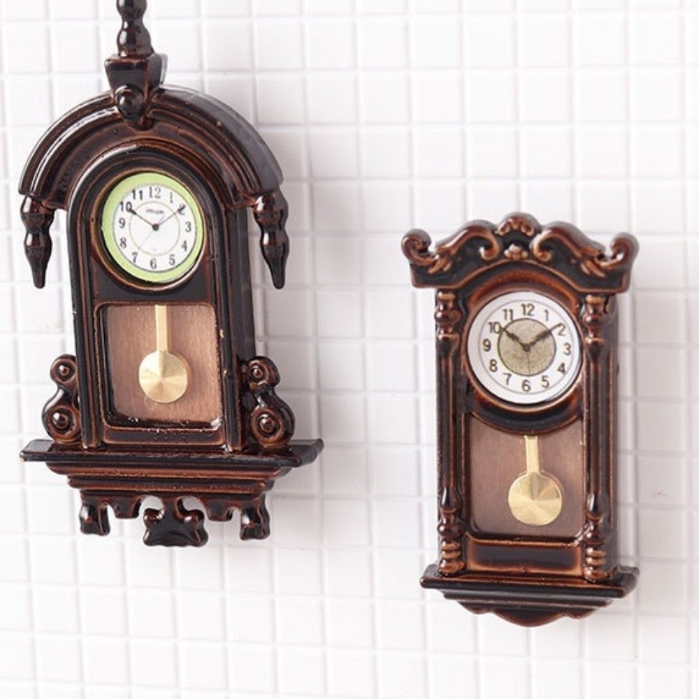 Model Kit Vintage - 1/12th Scale Doll House Wall Clock